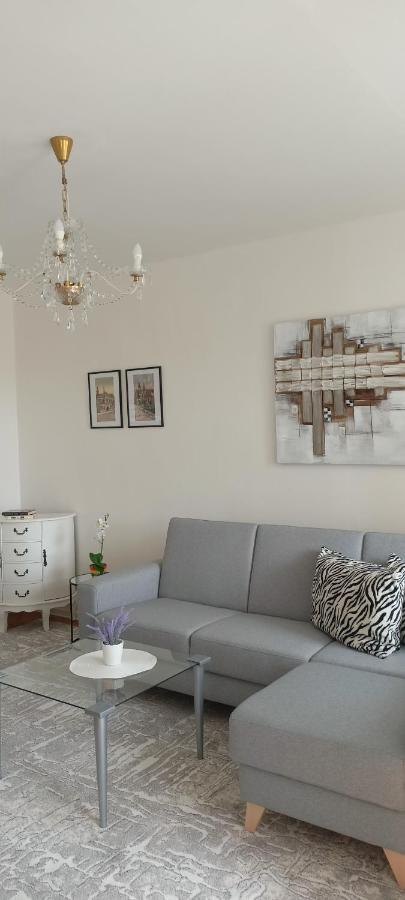 Prima Apartman Lejlighed Košice Eksteriør billede